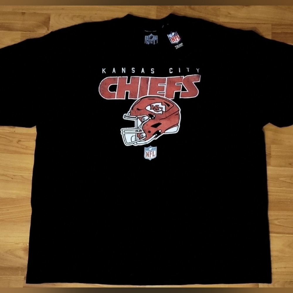 Kansas City Chiefs 2XL Black T-shirt, Heavyweight NFL Taylor Swift XXL NWT NEW